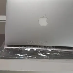 New Laptop Apple MacBook Air 2015 8GB Intel Core I5 SSD 128GB