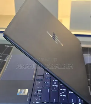 New Laptop HP Spectre 16GB Intel Core I7 SSD 1T