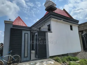 Furnished 5bdrm Villa in Dukem/ዱከም, East Shewa for sale