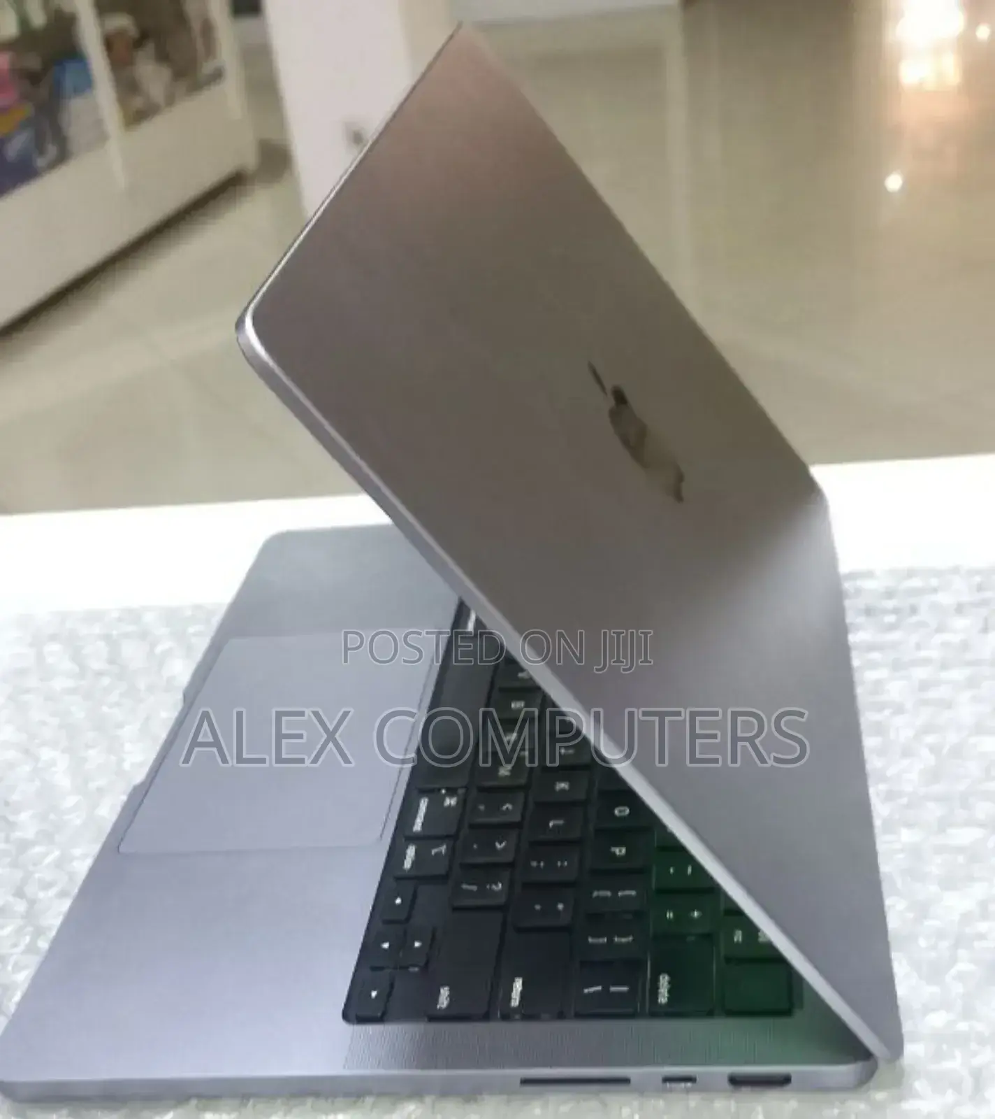 New Laptop Apple MacBook Pro M1 16GB Apple M1 SSHD (Hybrid) 512GB