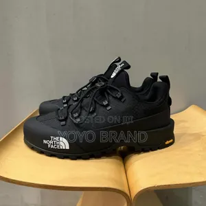 The North Face Ultra Fashion Sneakers