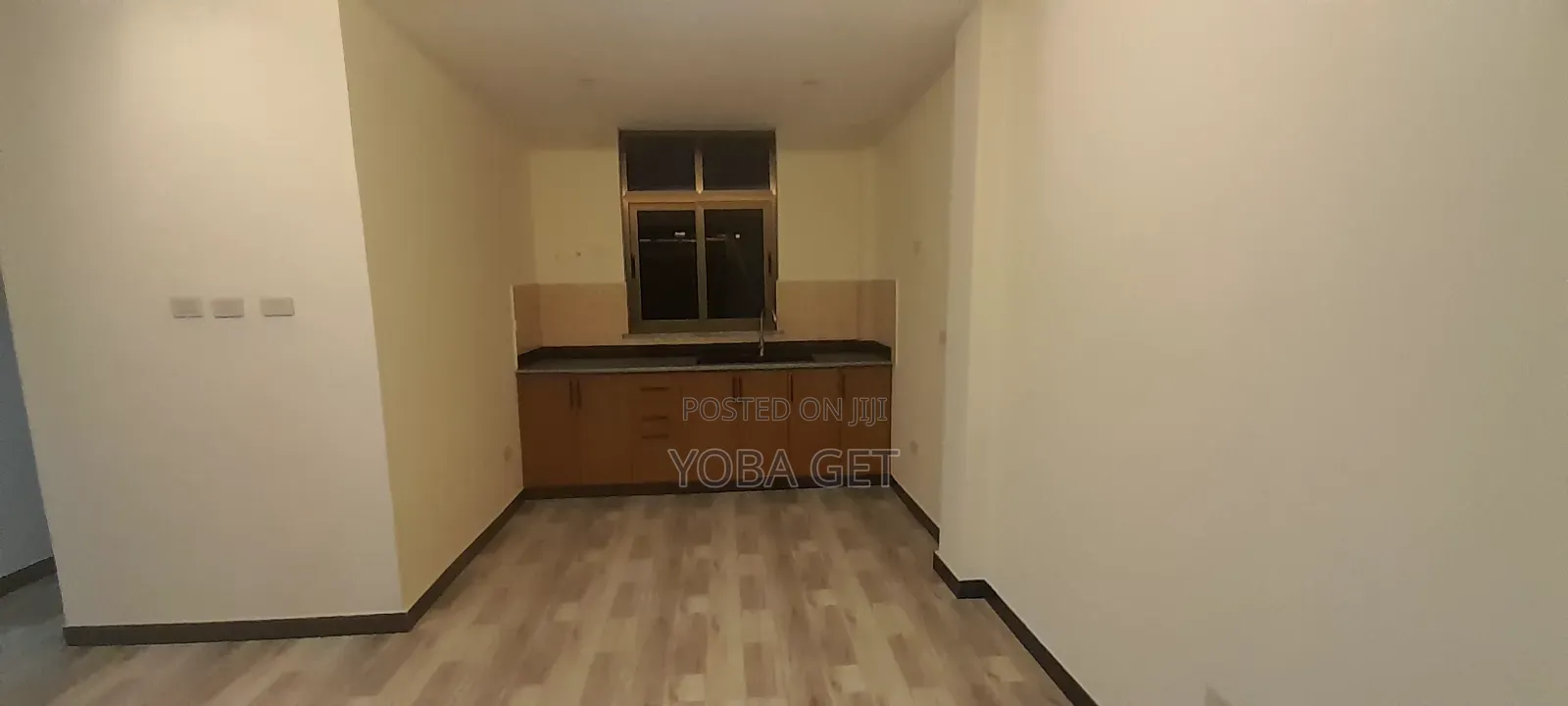 3bdrm House in Akaky Kaliti for sale