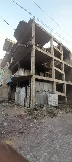 6bdrm House in Akaky Kaliti for sale