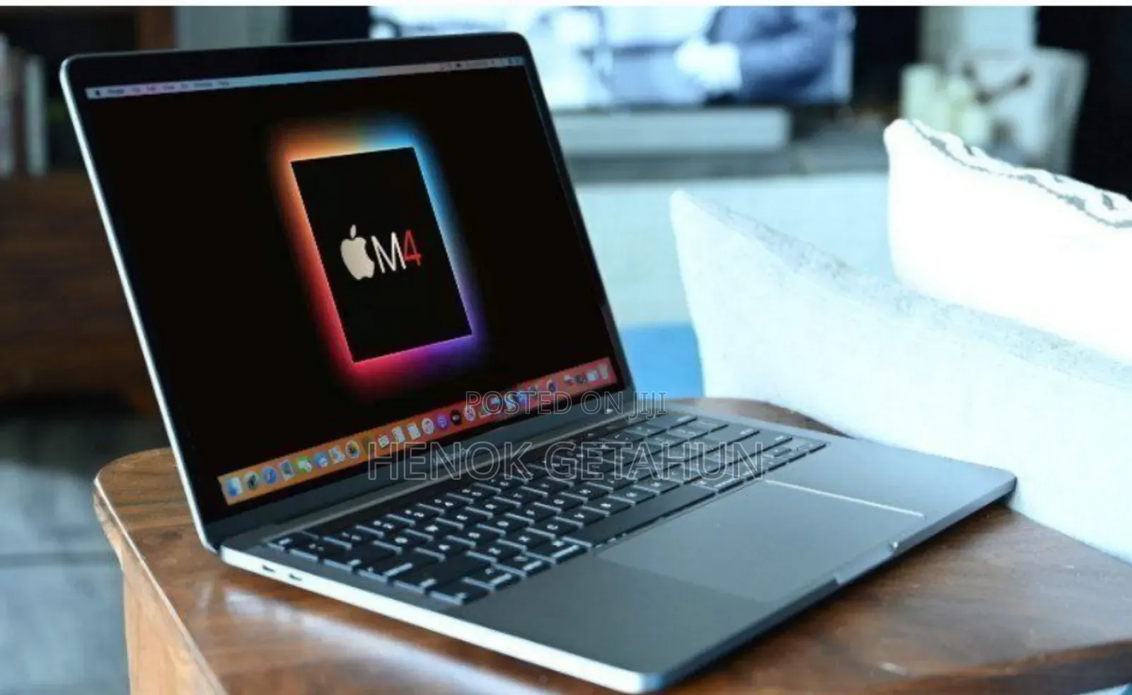 New Laptop Apple MacBook Pro 16GB Apple M4 SSD 512GB