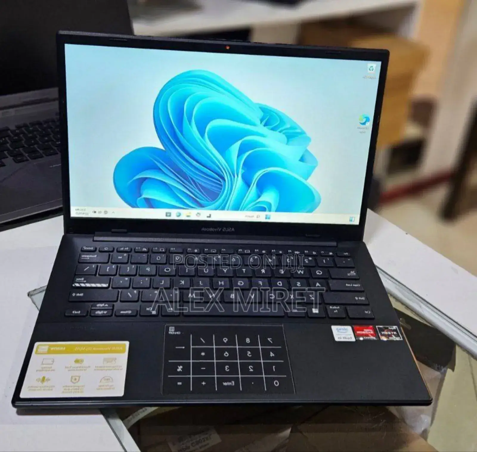 New Laptop Asus VivoBook Pro 17 N705UD 16GB AMD Ryzen 5 SSD 512GB