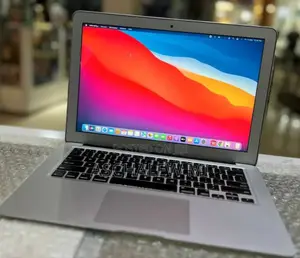 New Laptop Apple MacBook Air 2017 8GB Intel Core I5 SSD 128GB