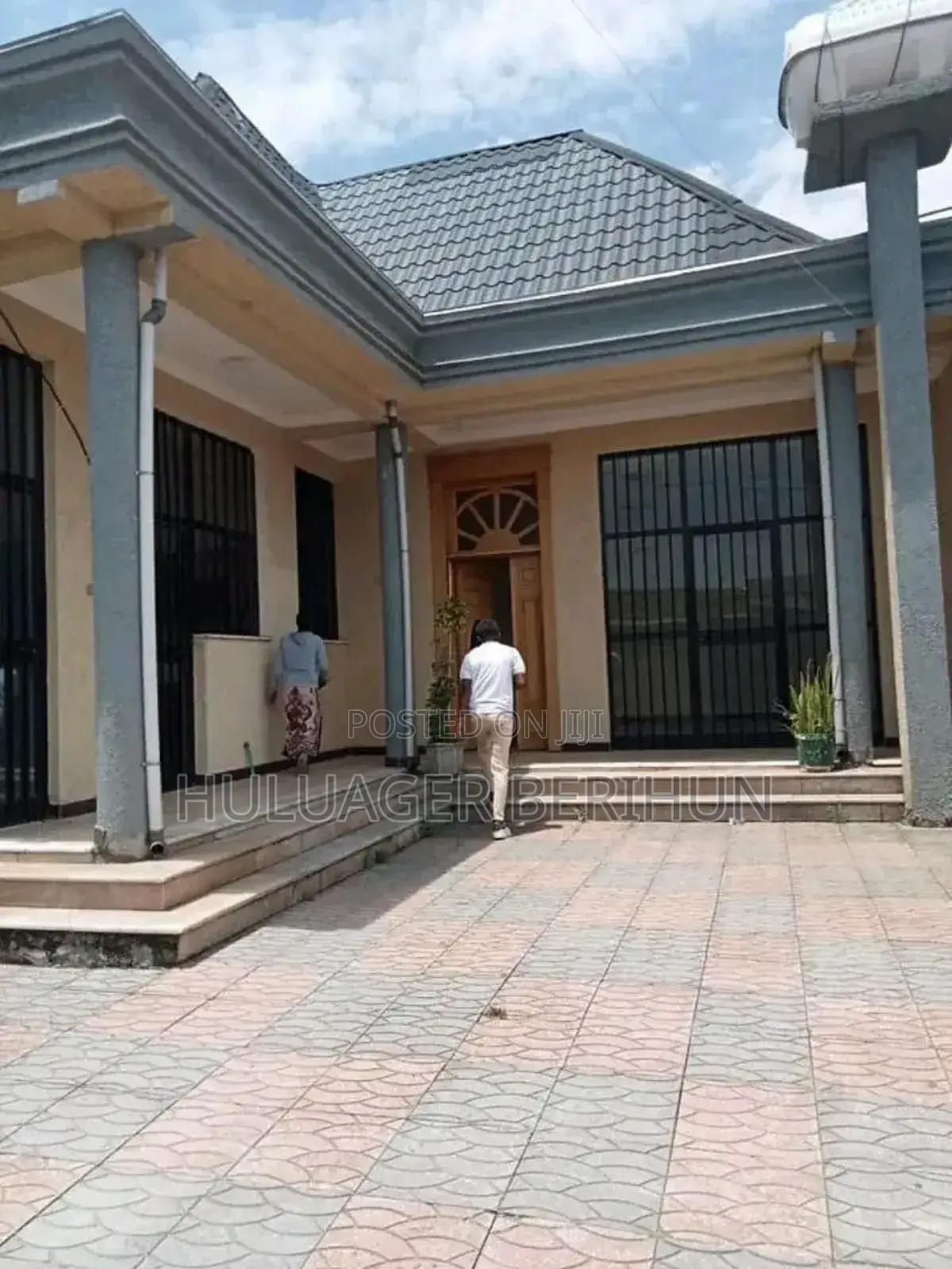 4bdrm Villa in Bole for sale