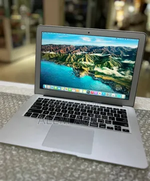 New Laptop Apple MacBook Air 2014 4GB Intel Core I5 SSD 256GB