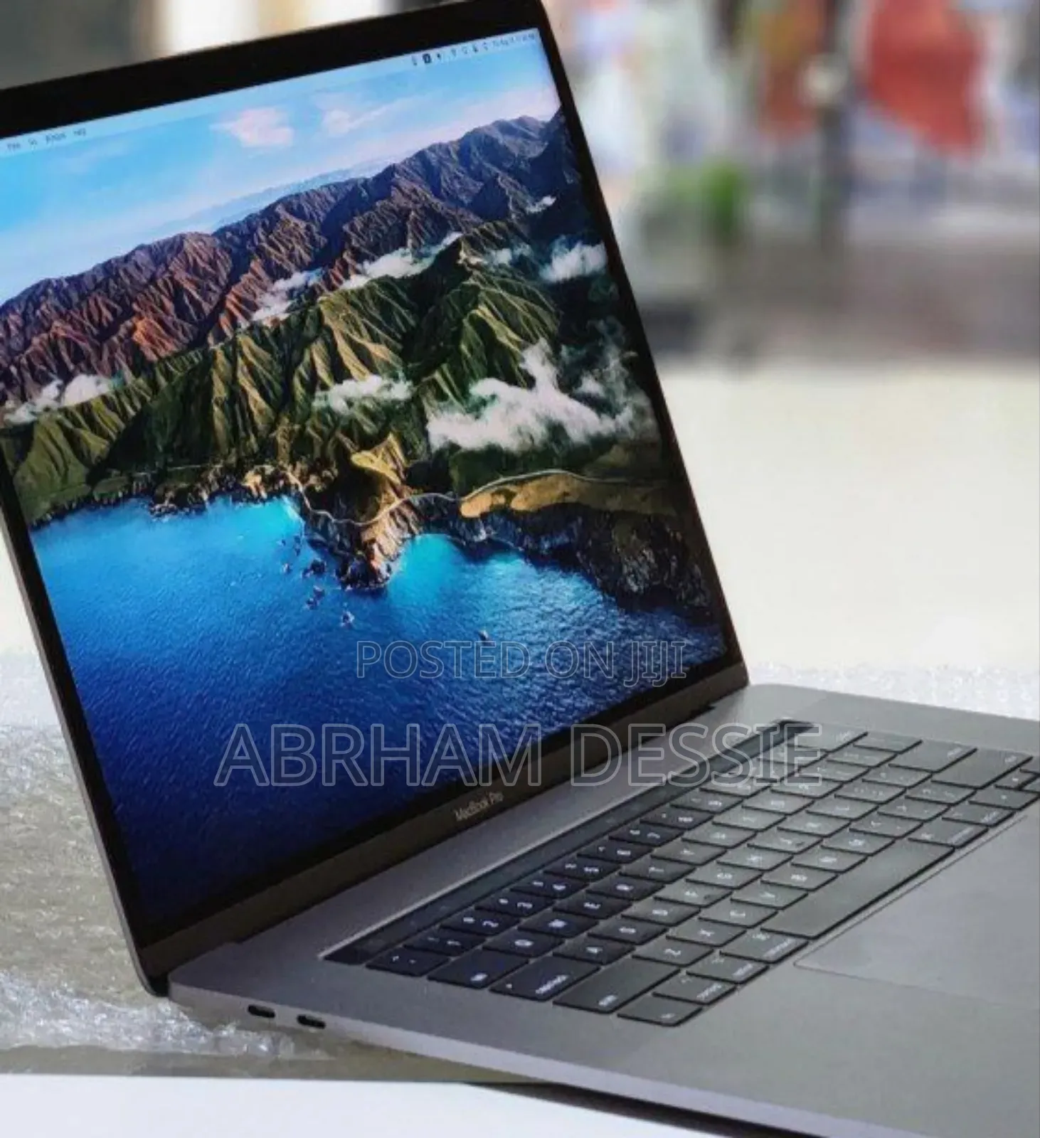 New Laptop Apple MacBook Pro 2017 16GB Intel Core I7 SSD 512GB