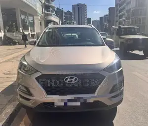 Hyundai Tucson 2019 Gold