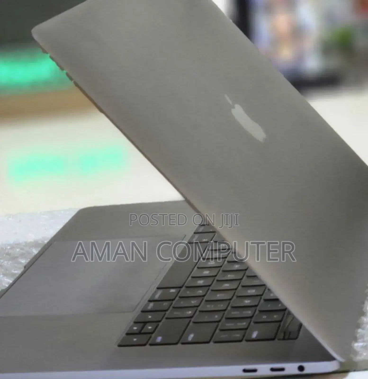 New Laptop Apple MacBook Pro 2017 16GB Intel Core I7 SSD 512GB