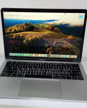 New Laptop Apple MacBook Pro 2019 8GB Intel Core I5 SSD 256GB