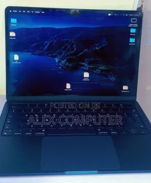 New Laptop Apple MacBook Air 2023 M2 16GB Apple M2 SSD 256GB