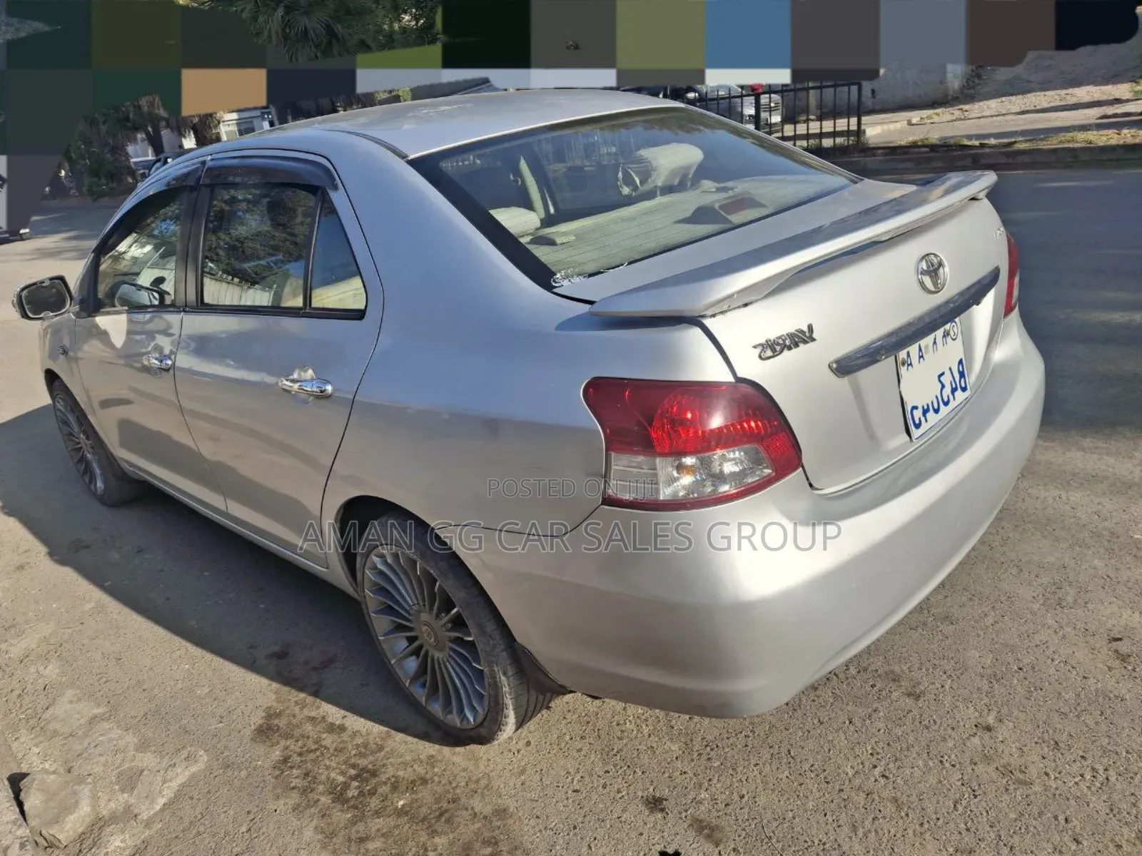 Toyota Yaris 2011 Silver