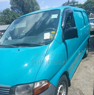 Toyota HiAce 2003 Blue