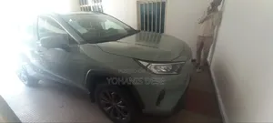 Toyota RAV4 2021 Beige
