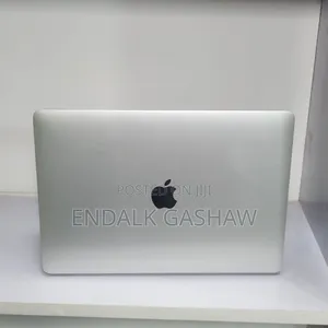 New Laptop Apple MacBook Air 2019 8GB Intel Core I5 SSD 256GB
