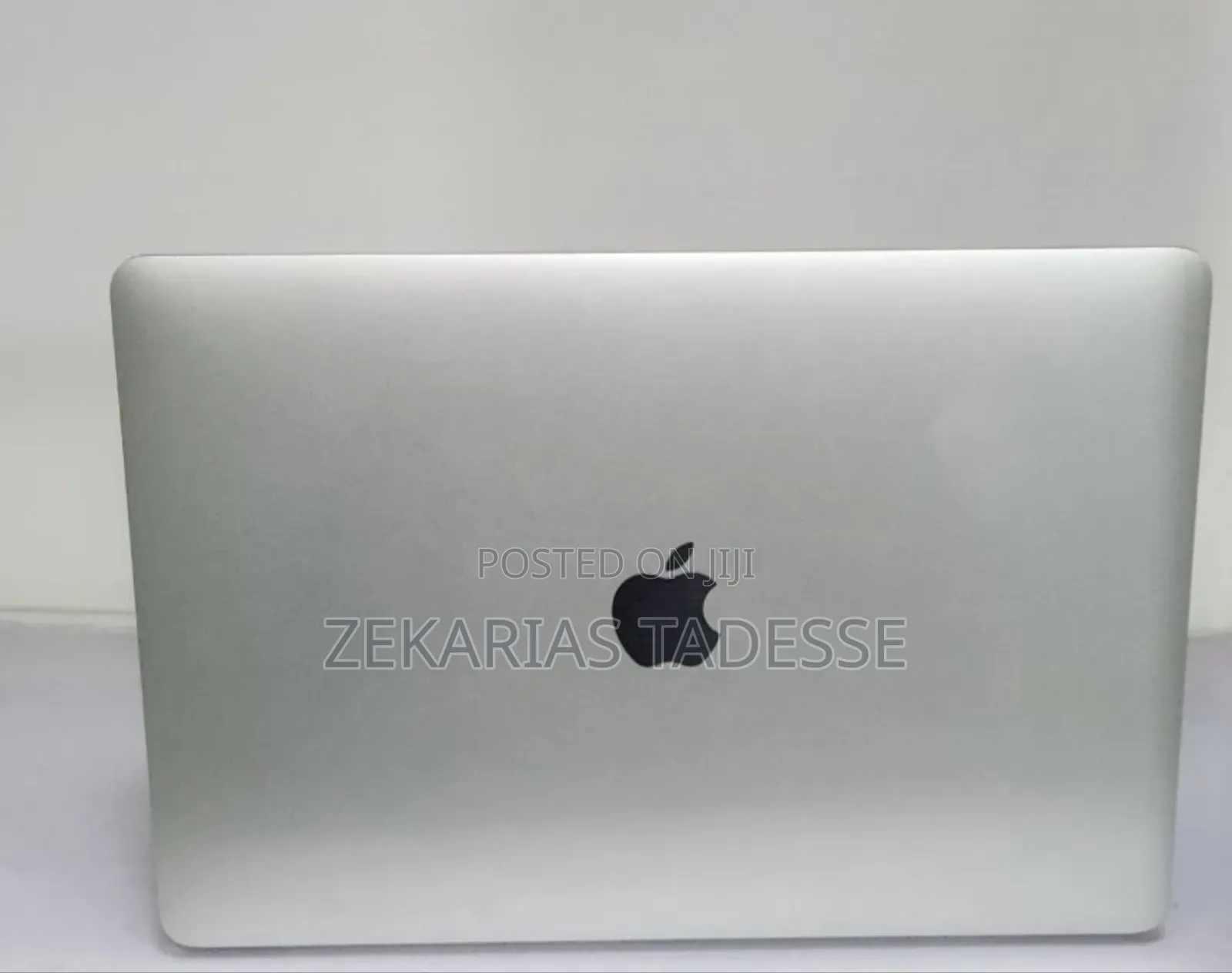 New Laptop Apple MacBook Air 2019 8GB Intel Core I5 SSD 256GB