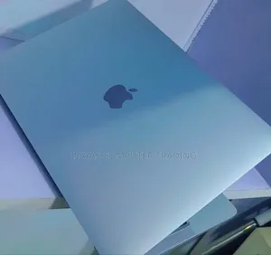 New Laptop Apple MacBook Air 2022 M2 8GB SSD 256GB