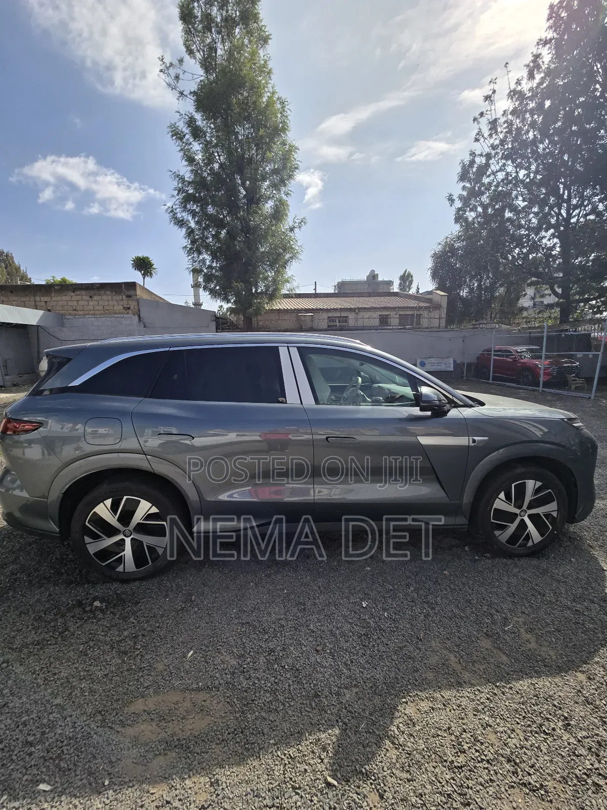 New BYD Tang DM-i 2024 Green