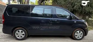 Hyundai Starex 2021 Black