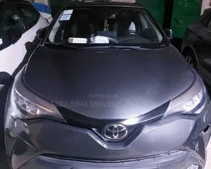 Toyota C-HR 2020 Maroon