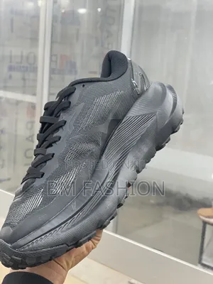New Stylish Hoka Sneakers (Pure Comfort, Durability)
