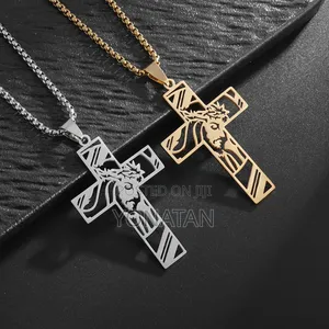 Golden 3d Necklace