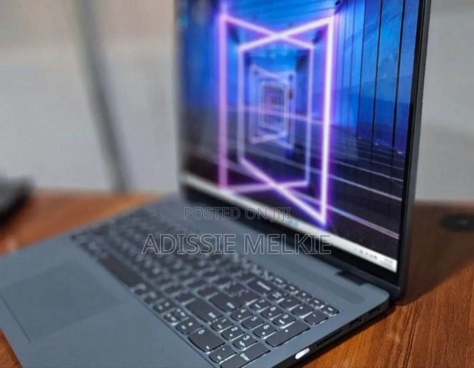 New Laptop Lenovo Yoga 7i 16GB Intel Core I7 SSD 512GB