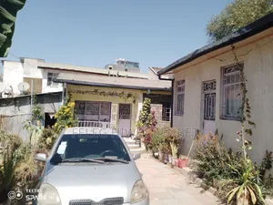የሚሸጥ ሰርቪስ ያለዉ ቦታ