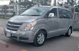 Hyundai Starex 2015 Silver