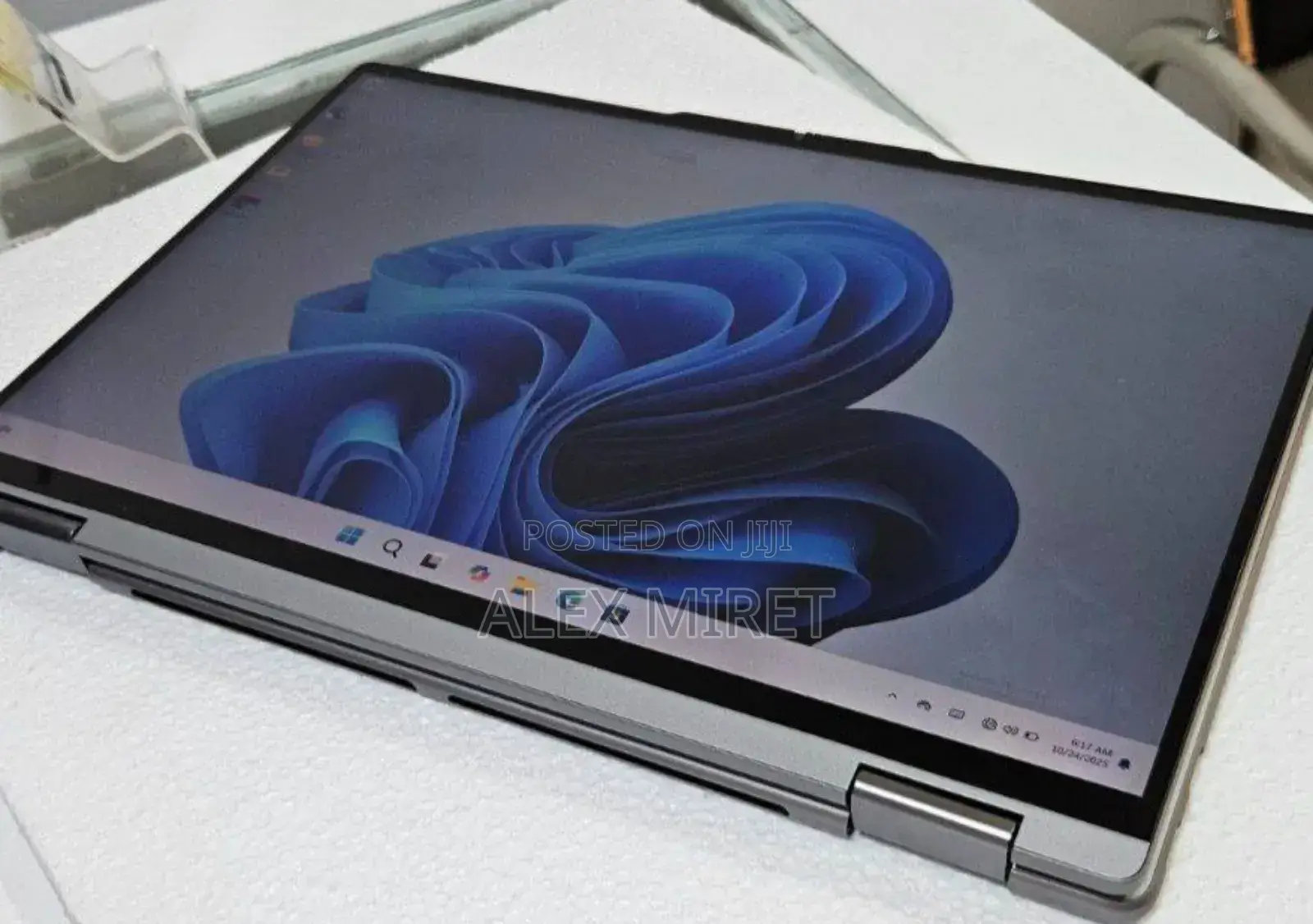 New Laptop Lenovo Yoga 7i 16GB Intel Core I7 SSD 512GB