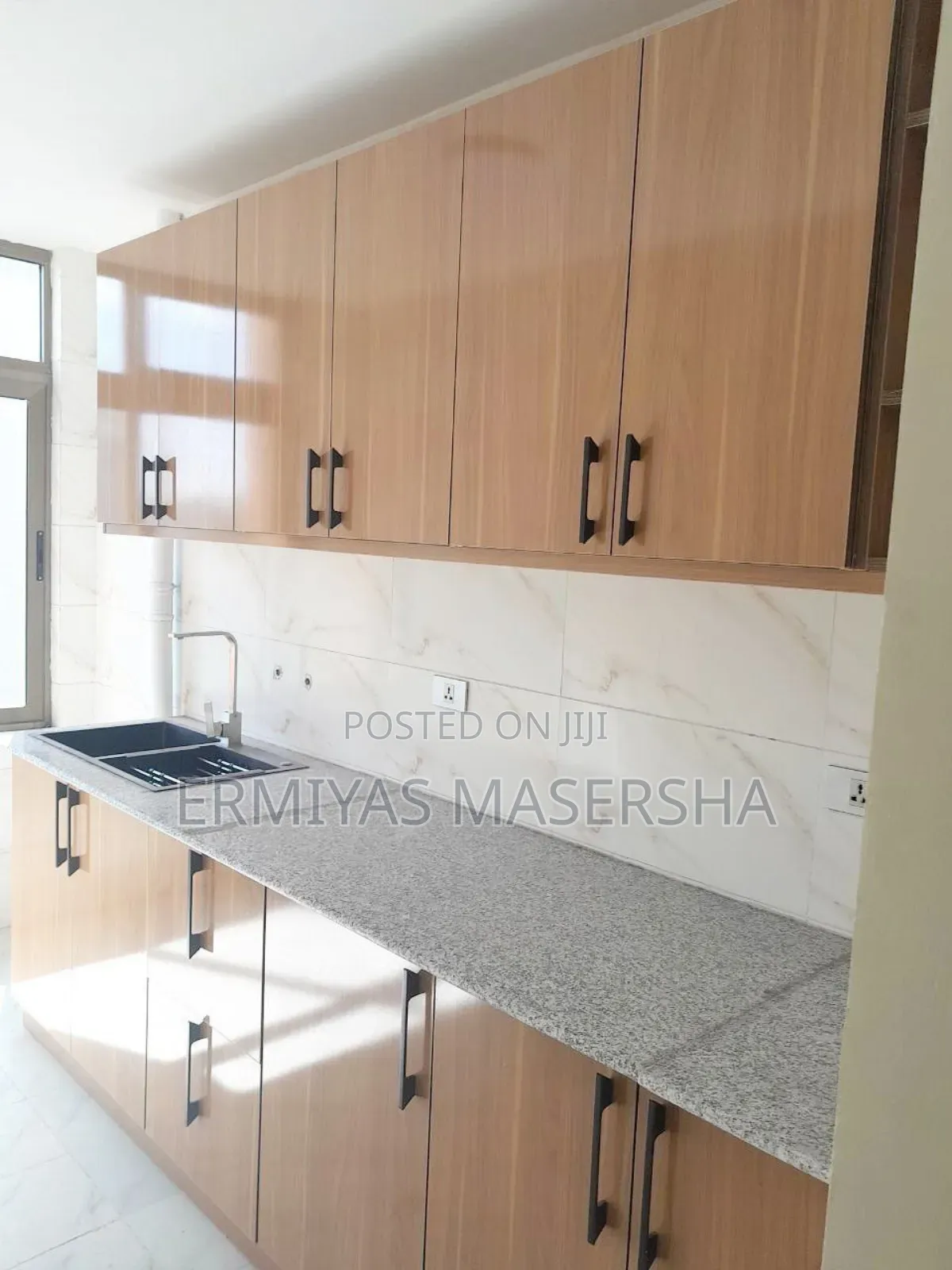 Furnished 3bdrm Apartment in Yeka for sale
