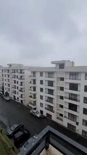 3bdrm Apartment in Apartment, Yeka for rent
