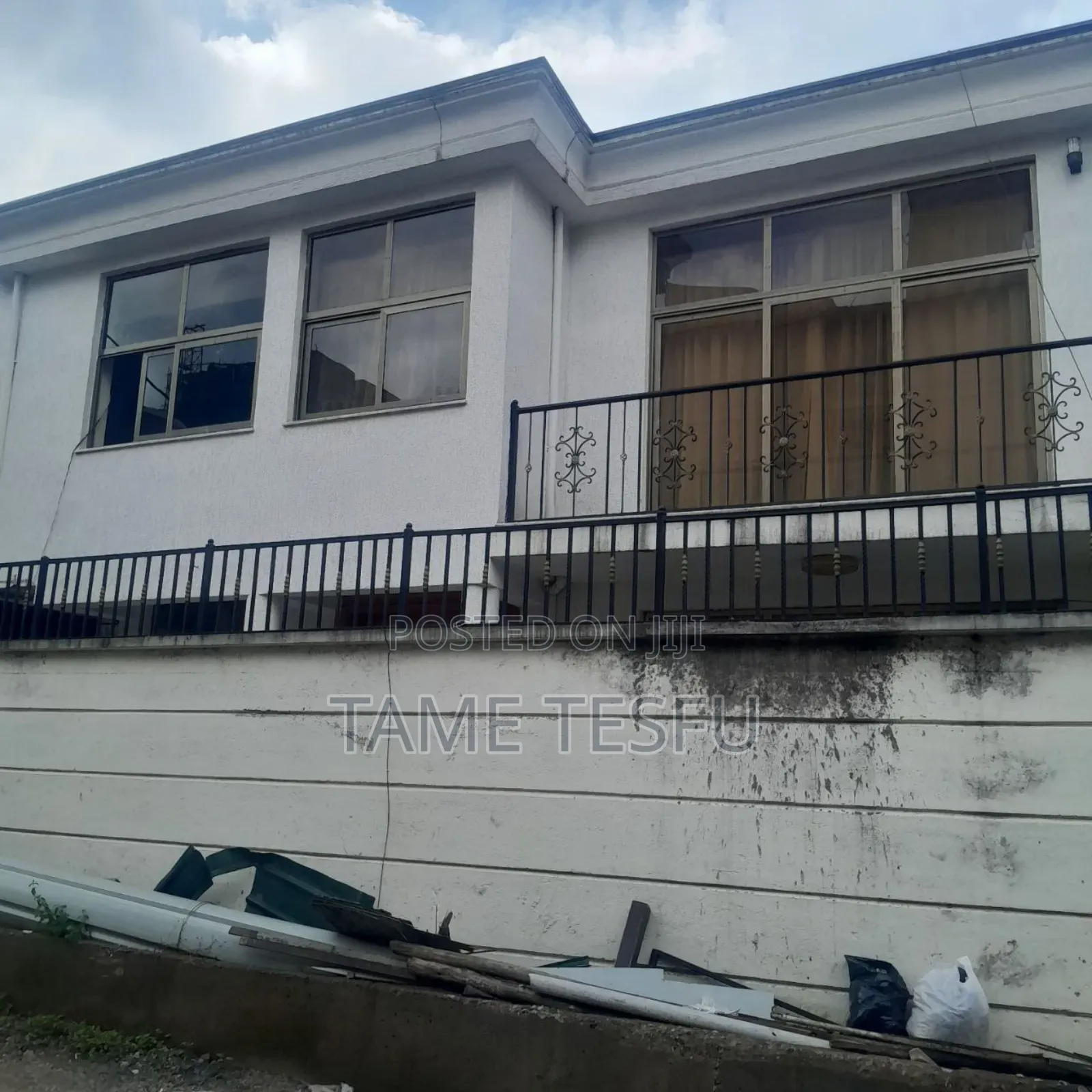 Furnished 4bdrm House in ሀያት G+1 ቤት200ካሬ, Bole for sale
