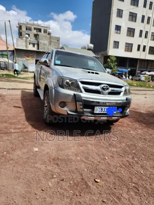 Toyota Hilux 2008 Gold