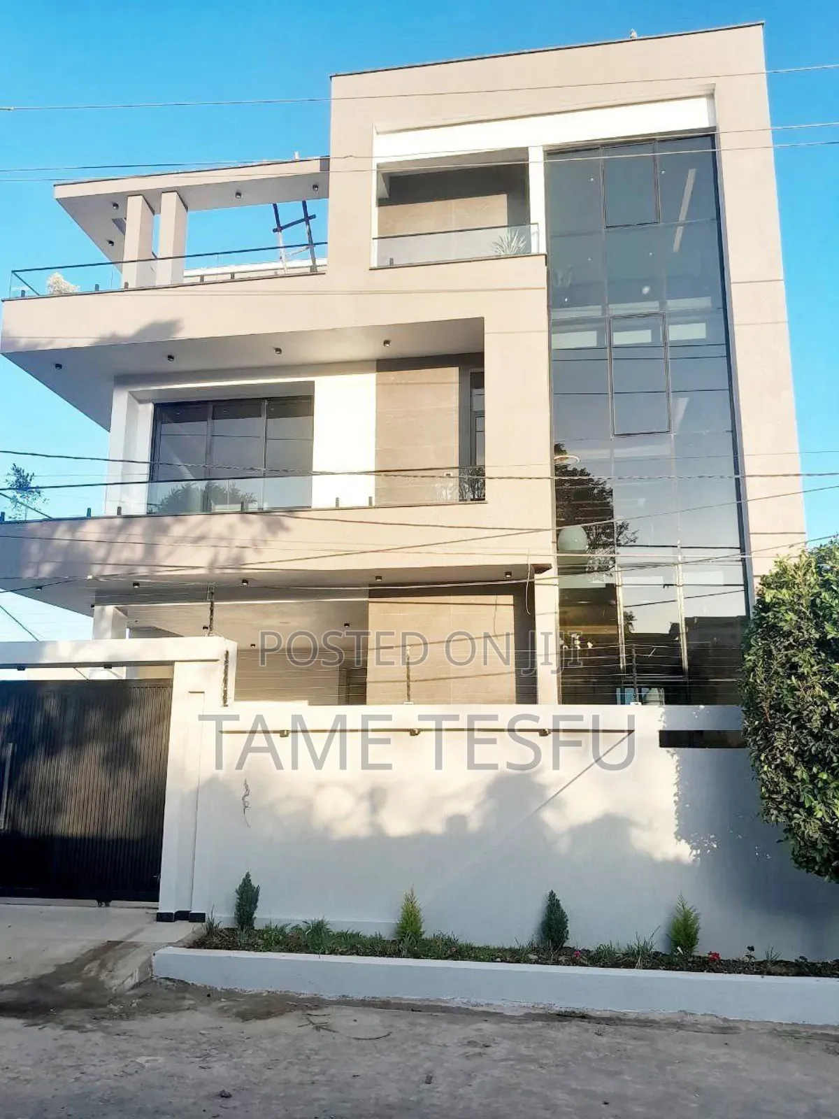 Furnished 8bdrm House in ሀያት ዞን ዉስጥ, Bole for sale