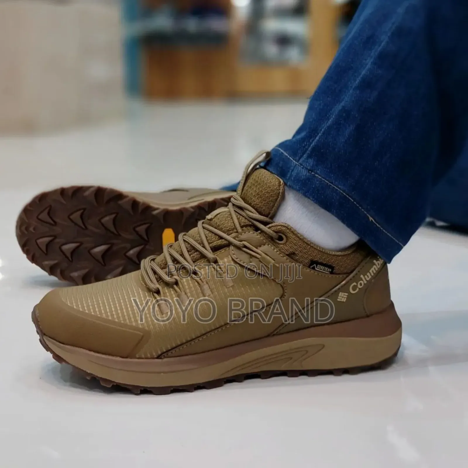 Columbia Gore-Tex Fashion Sneker Brown