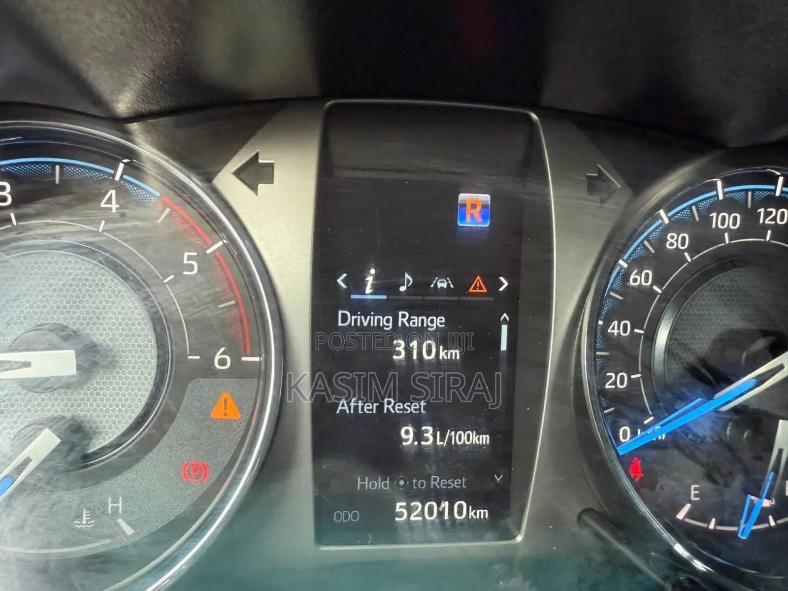 Toyota Hilux 2023 Gray