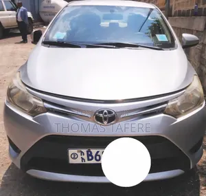 Toyota Yaris 2015 Silver
