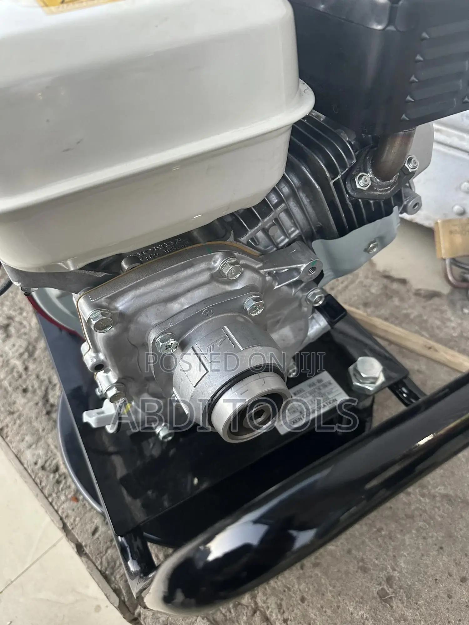 Gasoline Vibrator