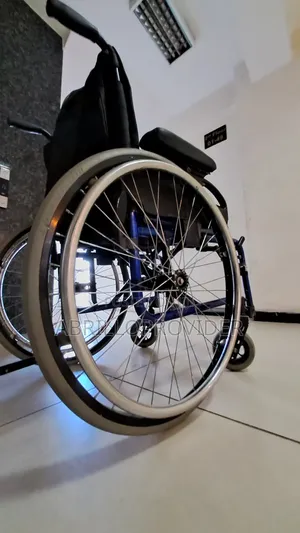 Toilet Wheelchair水手wheelchair Wheelchair口手wheelchair水手wheelchair口手whel