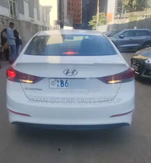 Hyundai Elantra 2016 White