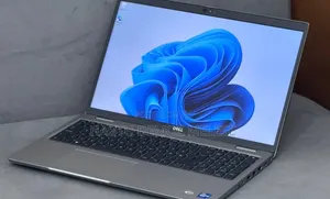 New Laptop Dell Inspiron 15 8GB Intel Core i7 SSD 512GB