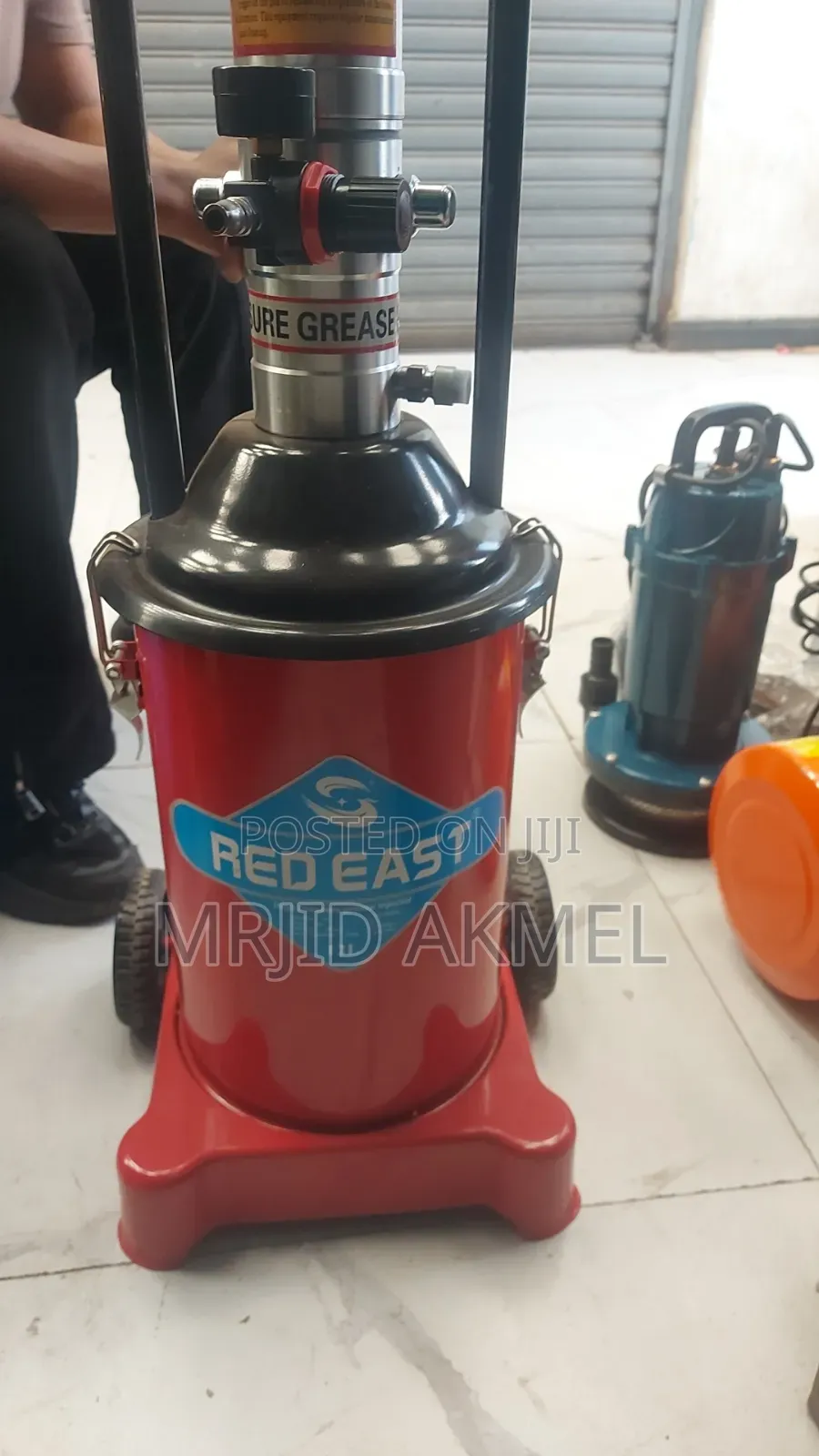 Red East 12l High Pressur Grease Pump