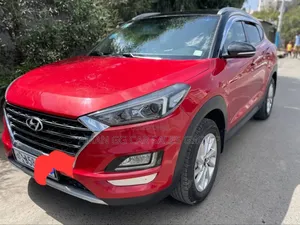 Hyundai Tucson 2018 Red