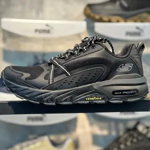 Skeches Max-Protect Black Fashion Sneaker