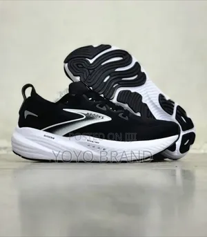 Brooks Glyecrin 22 Black Road Running Fashion Sneaker