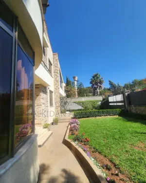 Furnished 8bdrm Apartment in Bole for sale