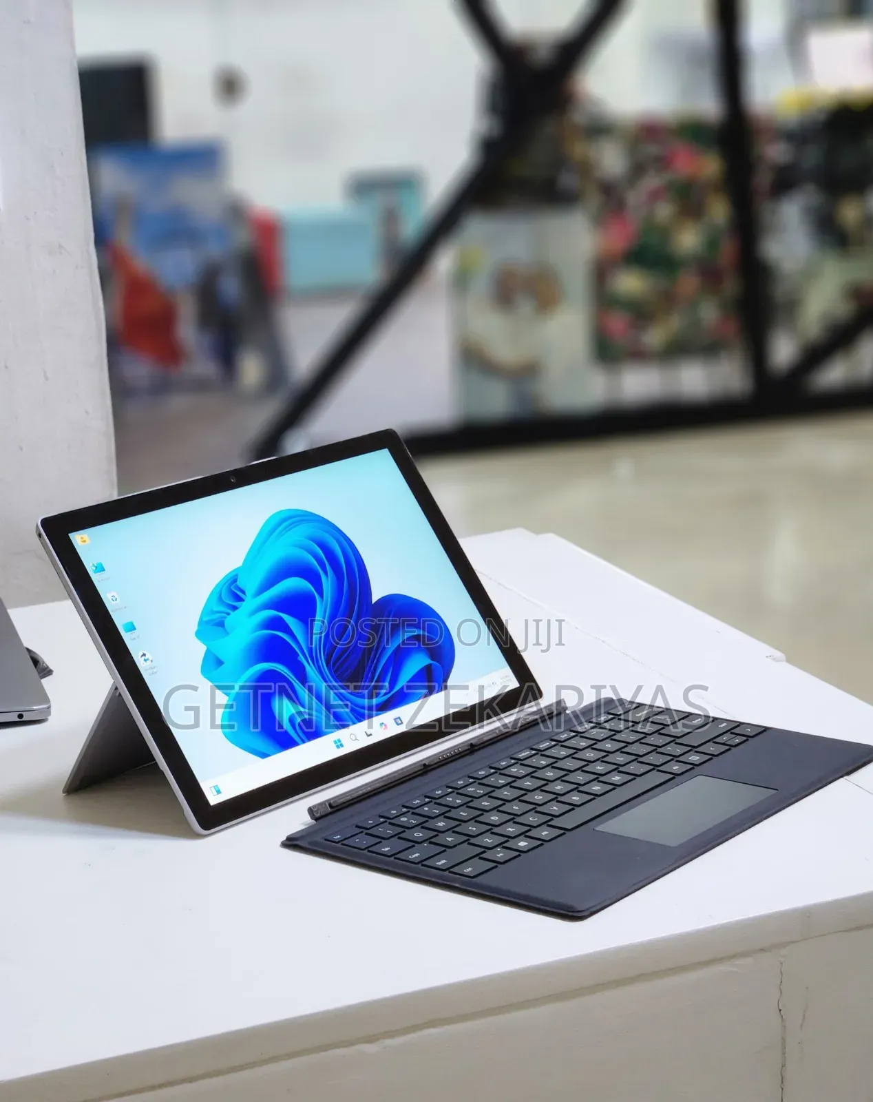 New Laptop Microsoft Surface Pro 7 16GB Intel Core I7 SSD 512GB